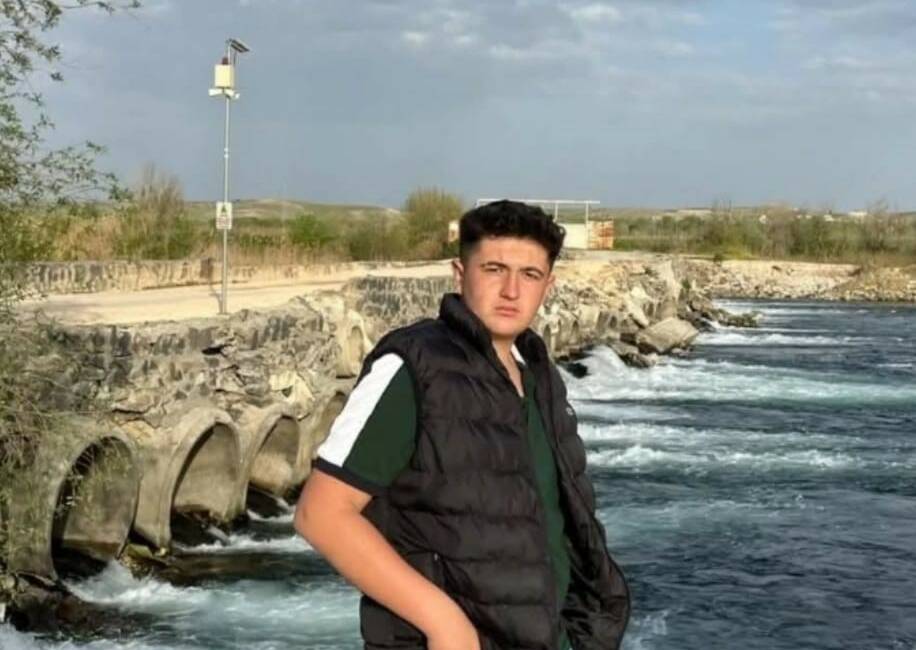 Karkamış ilçesinde traktörün altında kalan genç hayatını kaybetti. Olay, Koyunbat