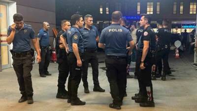 Adıyaman'da iki grup arasında çıkan bıçaklı kavgada bir kadın yaralandı.