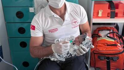 Selahattin Eyyübi Mahallesi'nden Şanlıurfa Eğitim Araştırma Hastanesi'ne sevk edilen hamile