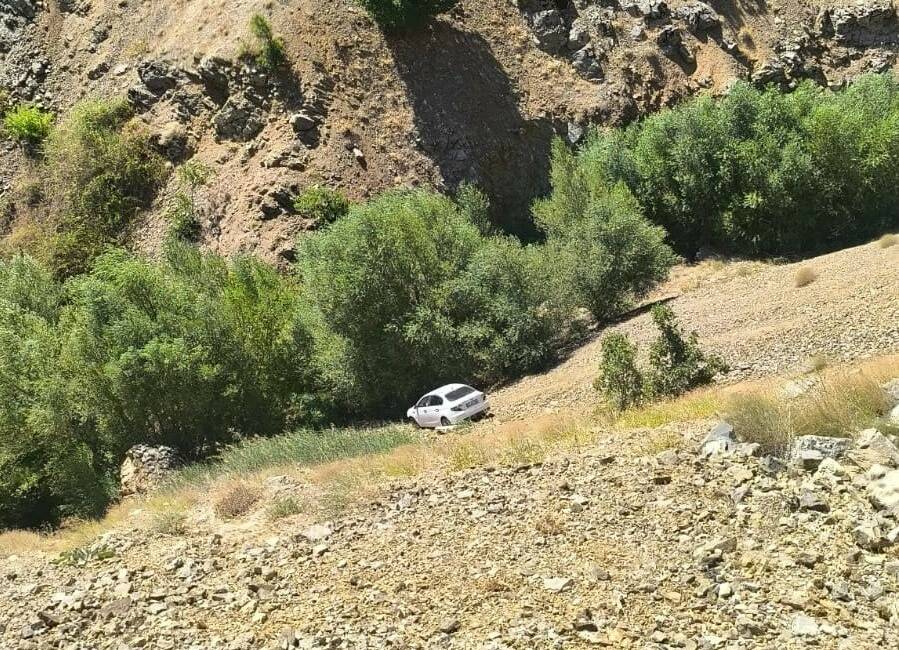 Adıyaman’ın Sincik ilçesinde meydana gelen trafik kazasında, içerisinde 4 İtalyan