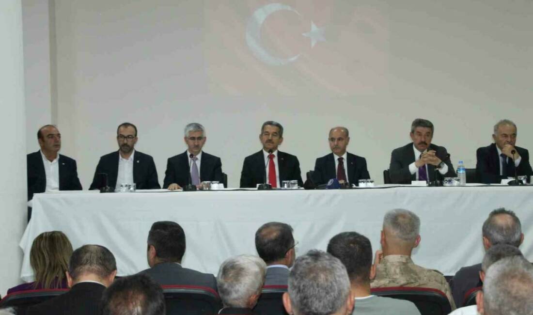 İçişleri Bakan Yardımcısı Mehmet Aktaş ve Milli Eğitim Bakan Yardımcısı