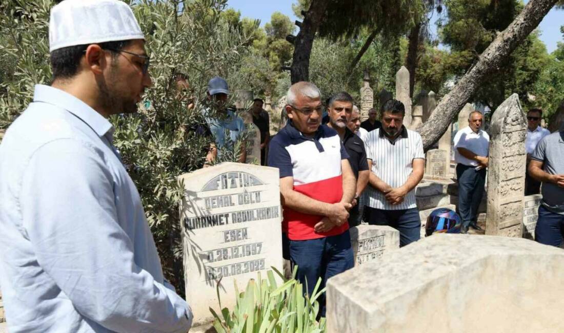Gaziantep'te otobüs kazasında hayatını kaybeden İhlas Haber Ajansı muhabiri Muhammed