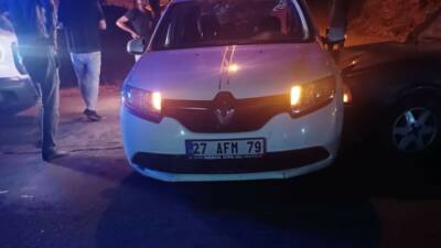 Adıyaman'ın Gölbaşı ilçesinde meydana gelen trafik kazasında, iki otomobilin çarpışması