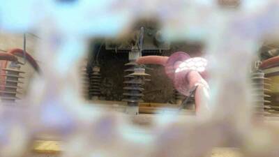 Viranşehir ilçesinde bir grup iş yerinin kurduğu kaçak trafo, yapay