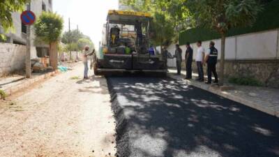 Adıyaman Kahta Belediyesi, güvenli ve konforlu ulaşım hizmeti için asfalt