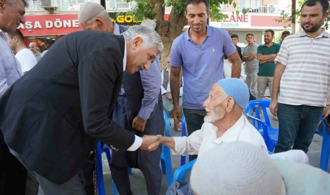 Kahta Belediyesi tarafından düzenlenen halk buluşması, Yüzüncü Yıl Parkı'nda yoğun