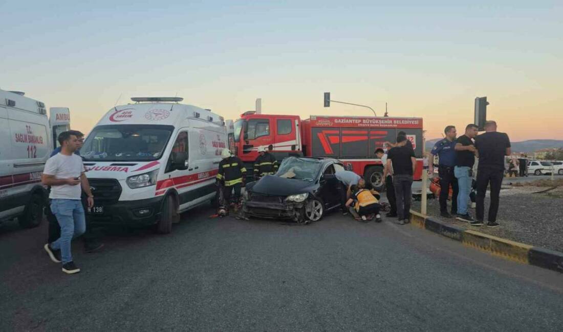Gaziantep'in İslahiye ilçesinde tır ile çarpışan otomobildeki nişanlı çiftten Meryem