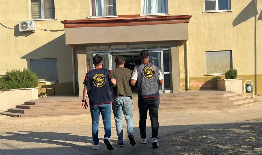 Gaziantep'te 25 yıl kesinleşmiş hapis cezası olan bir şahıs, uyuşturucu