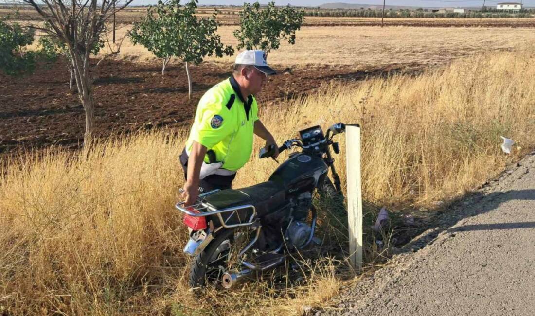 Kilis'te meydana gelen kazada, 6 kişinin bulunduğu motosikletin devrilmesi sonucu