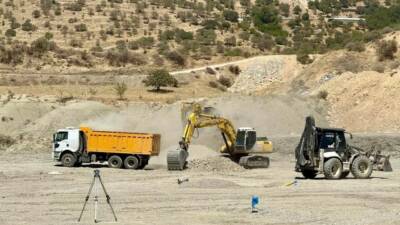 Mardin Valiliği ve Büyükşehir Belediyesi iş birliğiyle gençlerin spor altyapısını