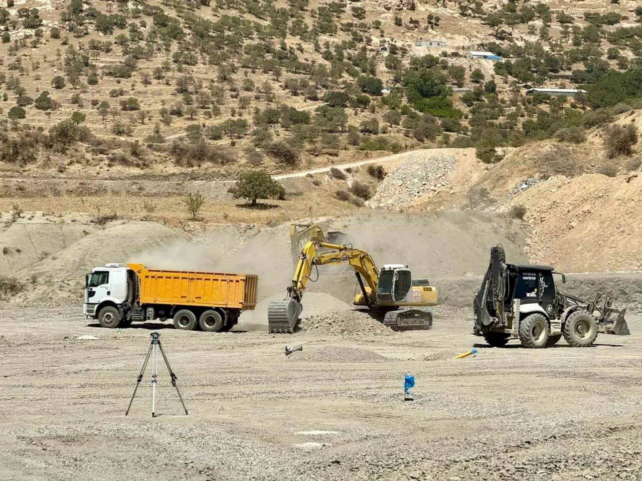 Mardin Valiliği ve Büyükşehir Belediyesi iş birliğiyle gençlerin spor altyapısını