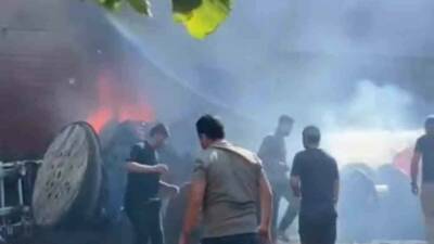 Mardin'in Kızıltepe ilçesinde bulunan bir elektrik malzemeleri üretim dükkanında bilinmeyen