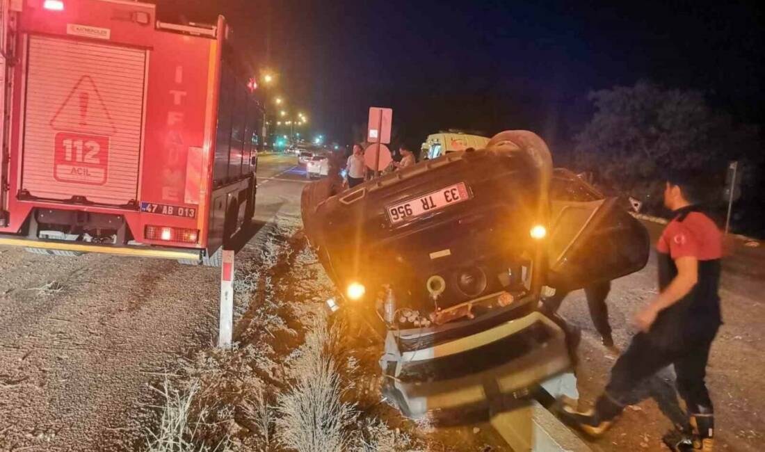 Mardin'in Artuklu ilçesinde, refüje çarpan otomobilin devrilmesi sonucu 3 kişi