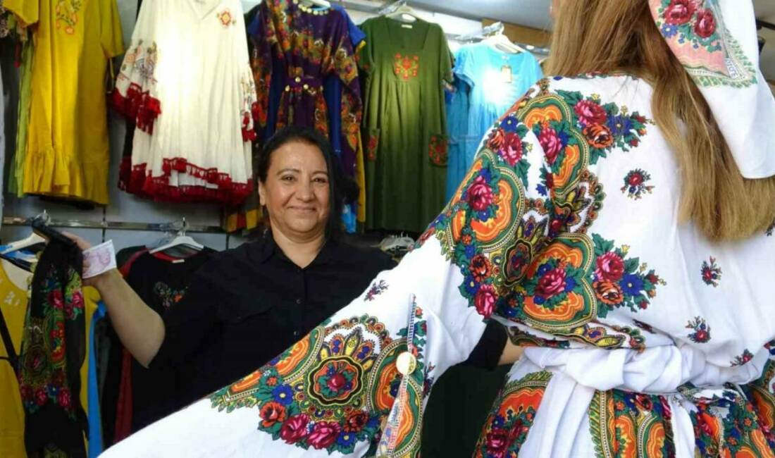 Mardin'in geleneksel kıyafetleri, düğünlerde ve turistler arasında büyük ilgi görüyor.