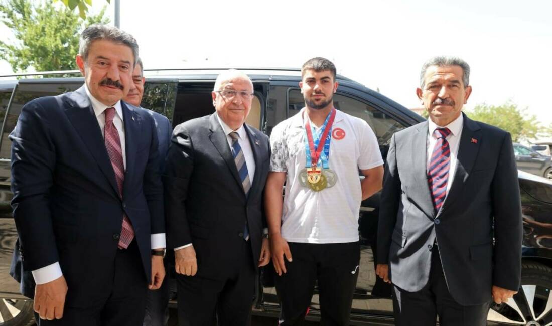 Millî Savunma Bakanı Yaşar Güler, Şırnak'ta bir dizi denetim ve