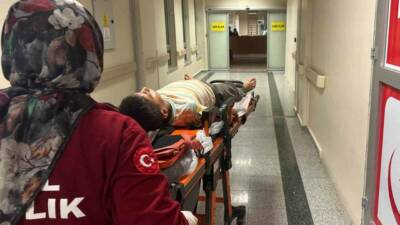 Adıyaman'ın Cumhuriyet Mahallesi'nde plakası belirlenemeyen bir motosiklet, Yusuf Coşkun'a çarpıp