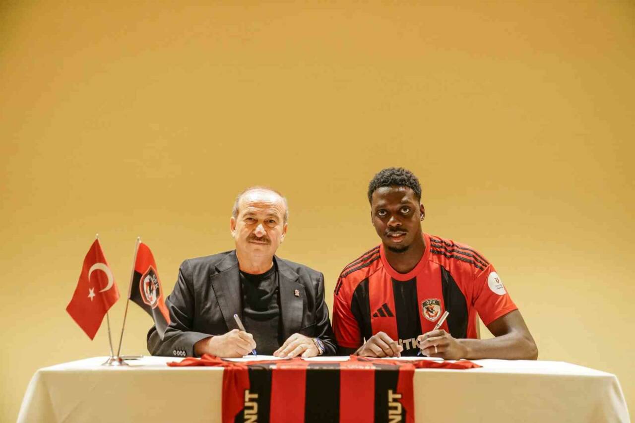 Gaziantep Futbol Kulübü, Lille forması giyen 27 yaşındaki Muhammed Bayo'yu
