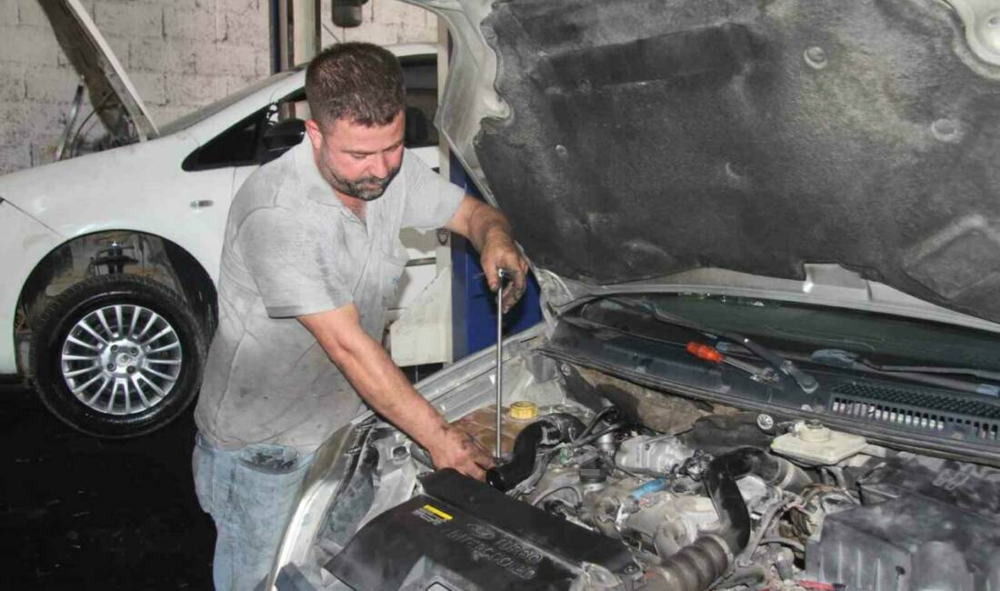 Gaziantep'te oto tamir sektöründe eleman eksikliği yaşandığı ve gençlerin kirli,
