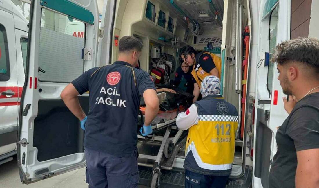 Adıyaman'da meydana gelen kazada motosiklet ile otomobil çarpıştı, 2 kişi