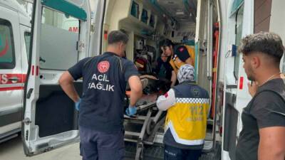 Adıyaman'da meydana gelen kazada motosiklet ile otomobil çarpıştı, 2 kişi