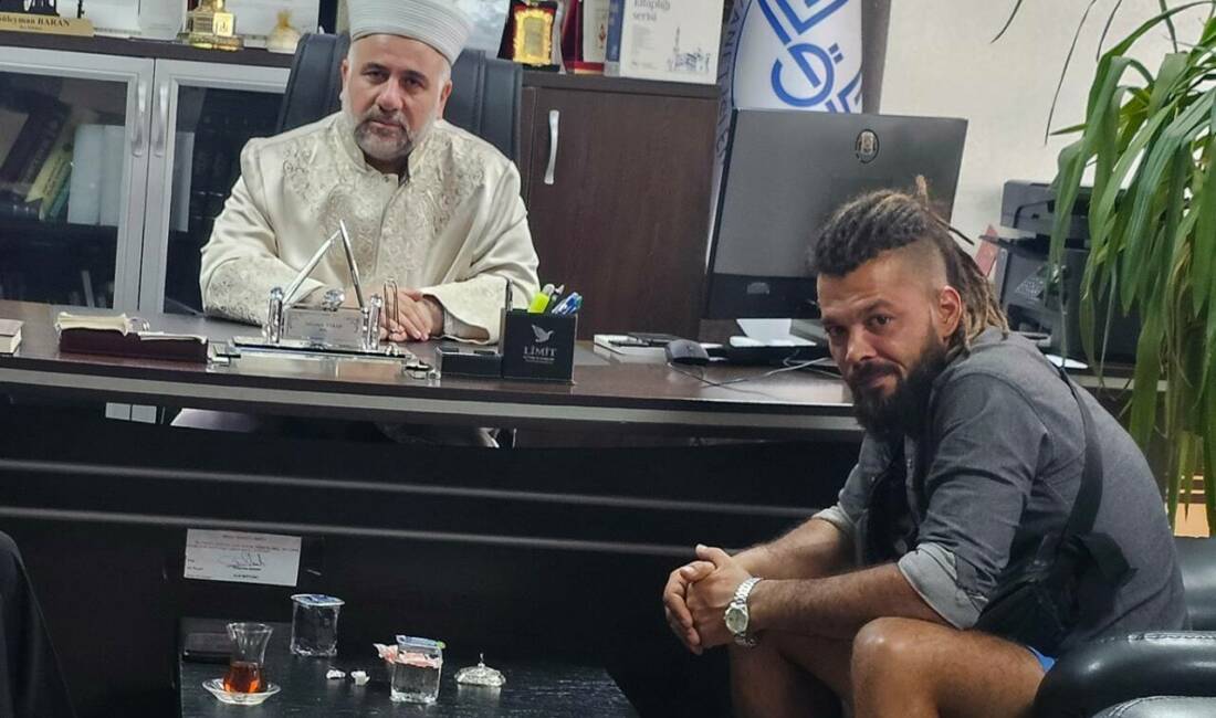 Portekiz vatandaşı Flavio, Cizre ilçesine bisikletiyle gelerek "Muhammet Mustafa" adını