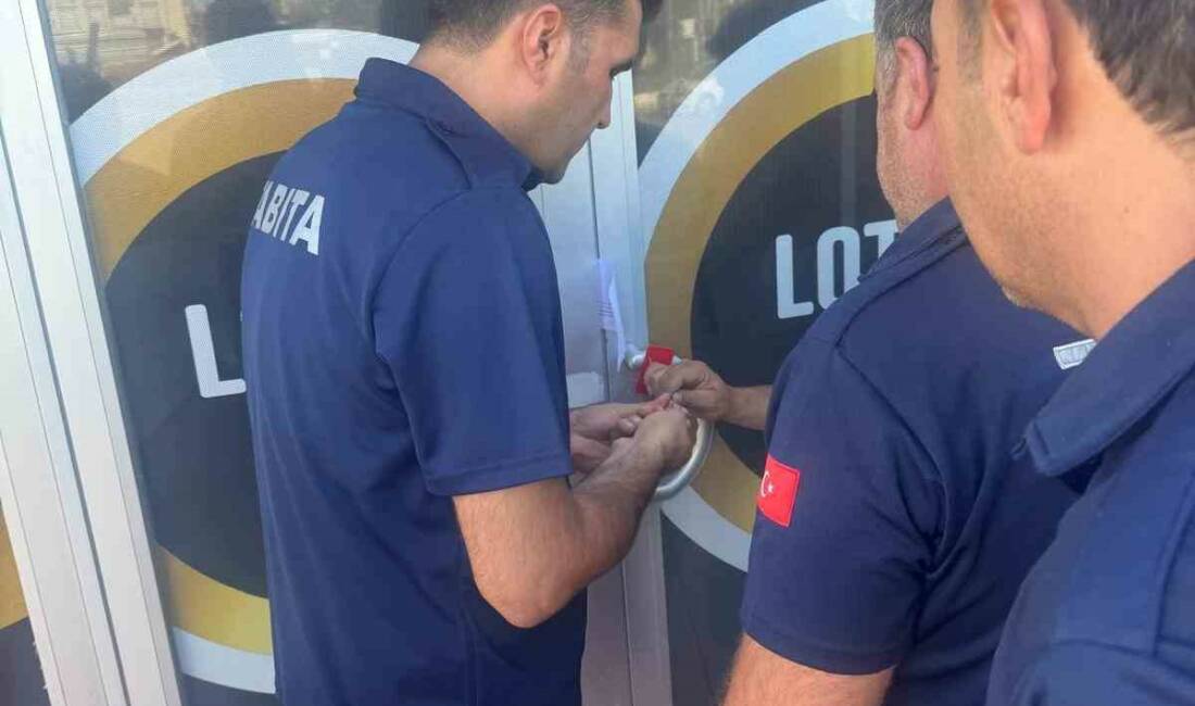 Ruhsatsız güzellik merkezi ve masaj salonu mühürlendi Kahta ilçe Belediyesi Zabıta Müdürlüğü ekipleri, ruhsatsız faaliyet gösteren bir