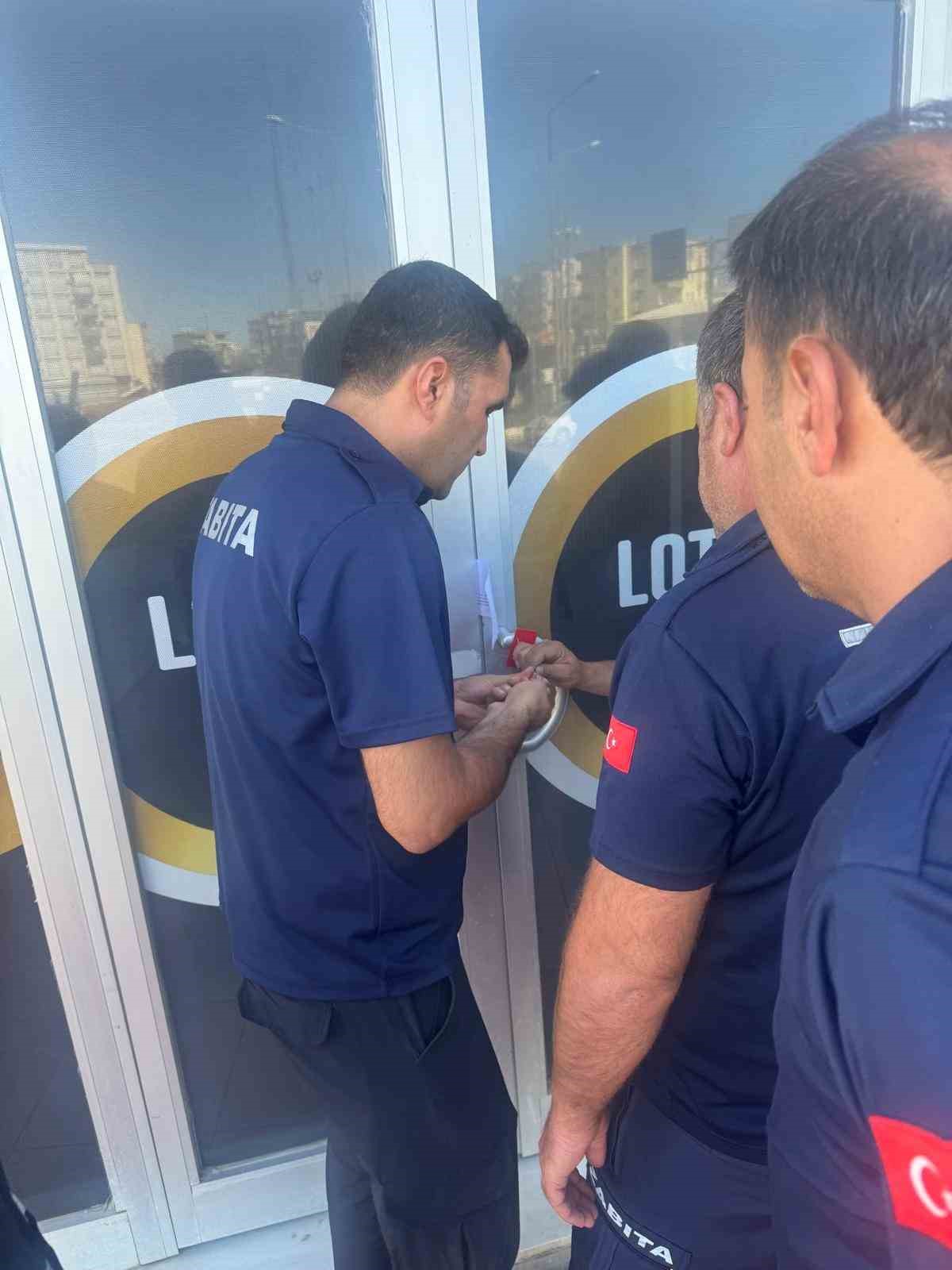 Kahta ilçe Belediyesi Zabıta Müdürlüğü ekipleri, ruhsatsız faaliyet gösteren bir