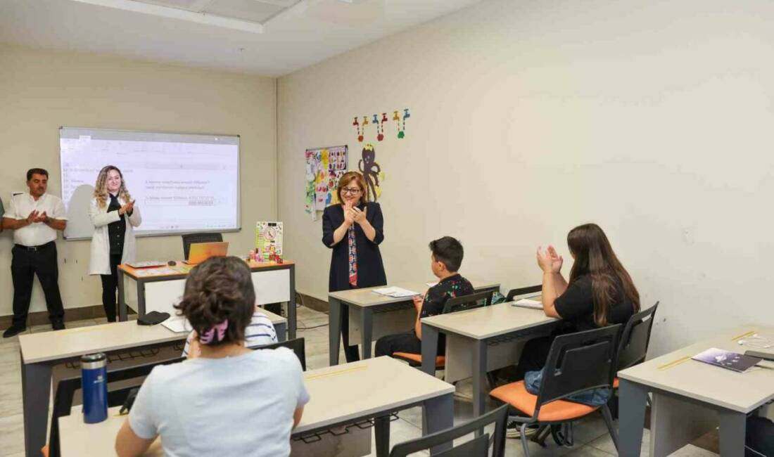 Gaziantep Büyükşehir Belediye Başkanı Fatma Şahin, GASMEK Halil Karaduman Sanat