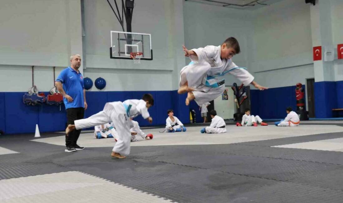 Şanlıurfa Büyükşehir Belediyesi, 2025 Yaz Spor Kurslarıyla gençlerin spor yeteneklerini