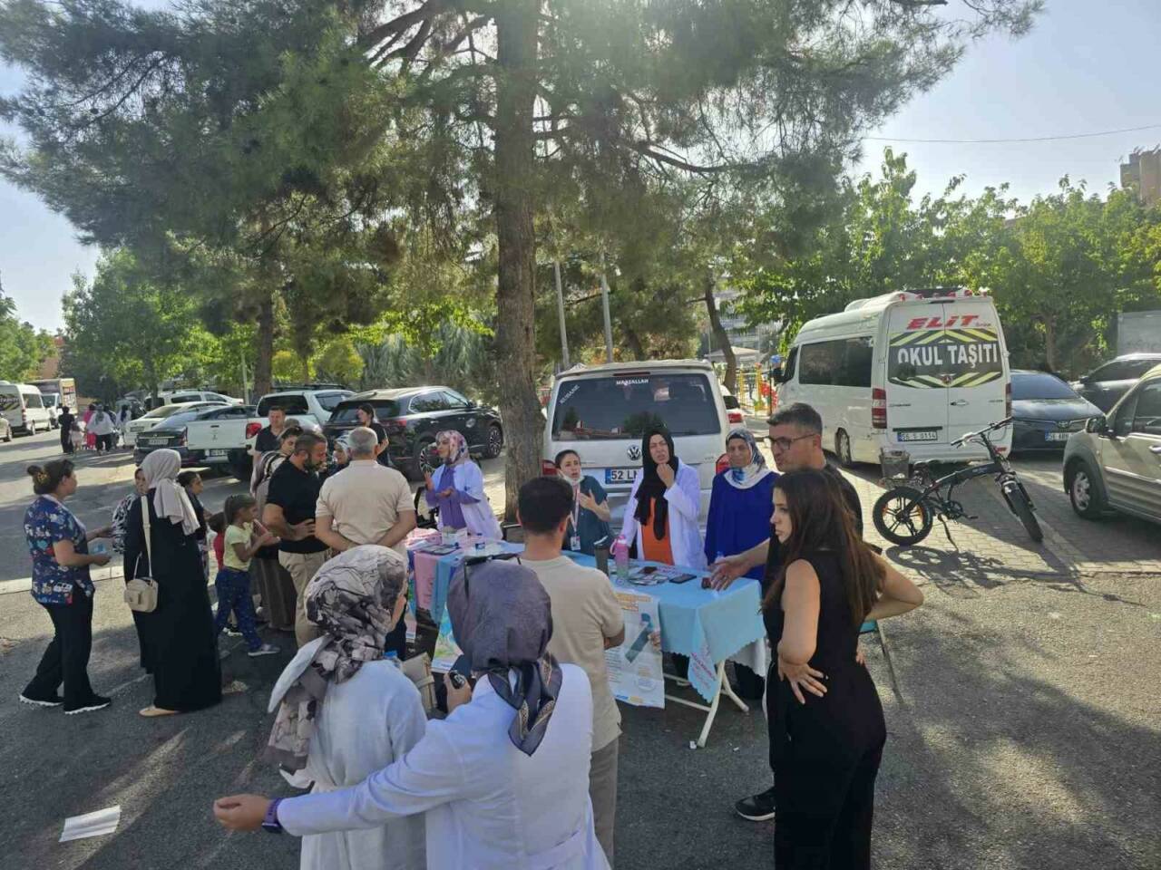 Siirt İl Sağlık Müdürlüğü, kanserle mücadele kapsamında mobil mamografi aracını