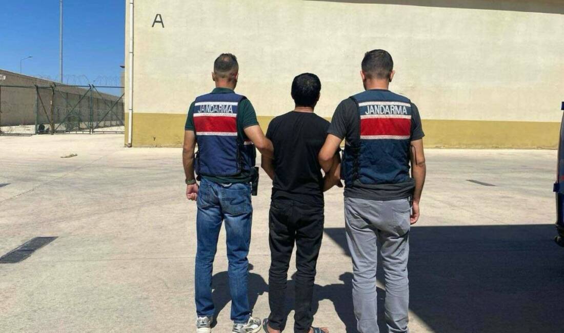 Gaziantep'te silahlı yağma suçundan aranan ve 11 yıl hapis cezasıyla