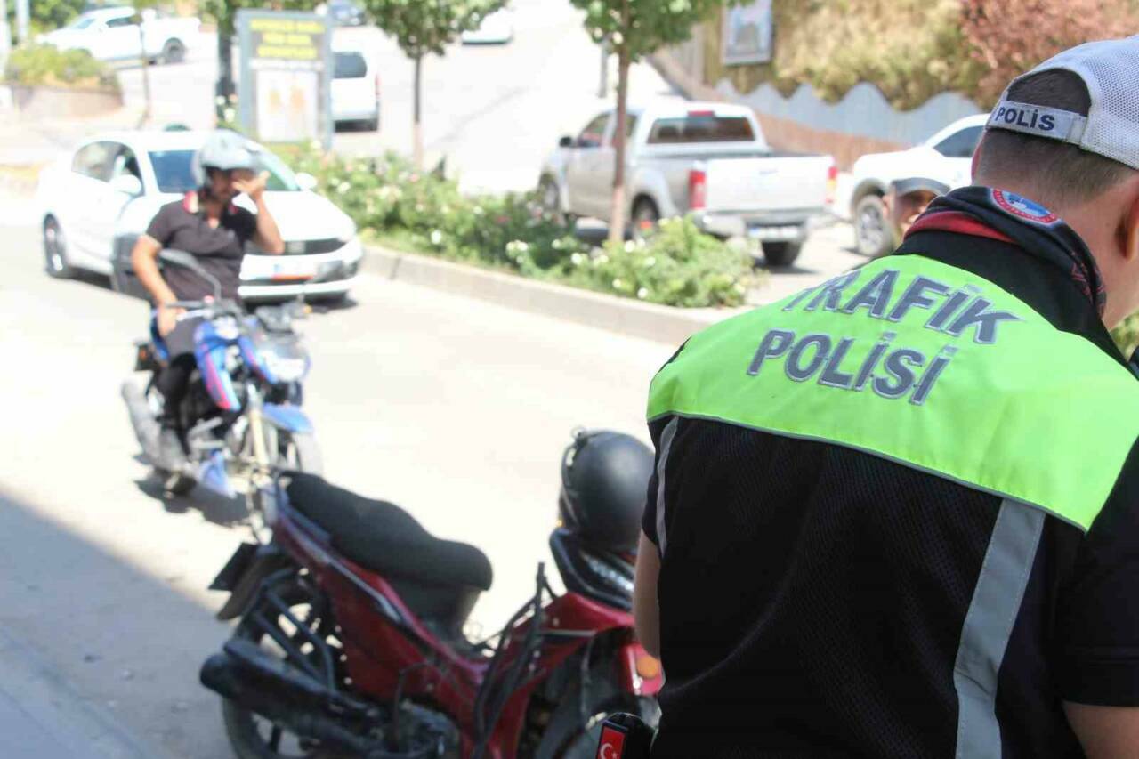 İçişleri Bakanlığı tarafından yürütülen "Bir Kural Bir Ömür" kampanyası kapsamında