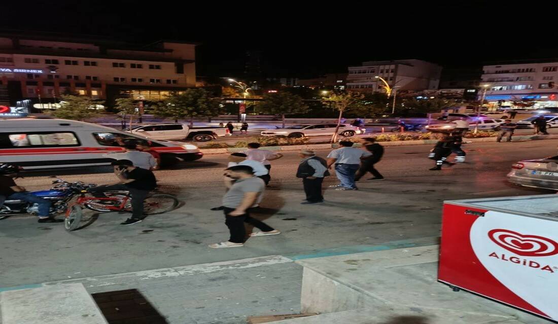 Şırnak'ın merkezinde meydana gelen kazada motosikletin araca çarpması sonucu 1
