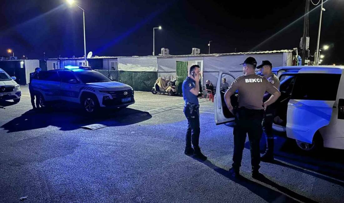 Adıyaman’da şüpheli bir araçta uyuşturucu madde bulundu. Aracın içindeki uyuşturucu
