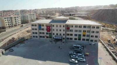 Adıyaman'da 6 Şubat depremlerinde zarar gören toplu konut alanlarındaki okullar