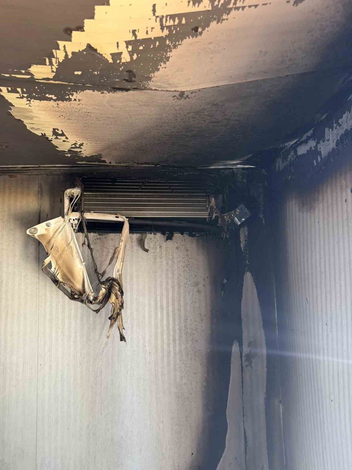 Adıyaman'da bir klimanın üç gün boyunca açık bırakılması sonucu konteynerde