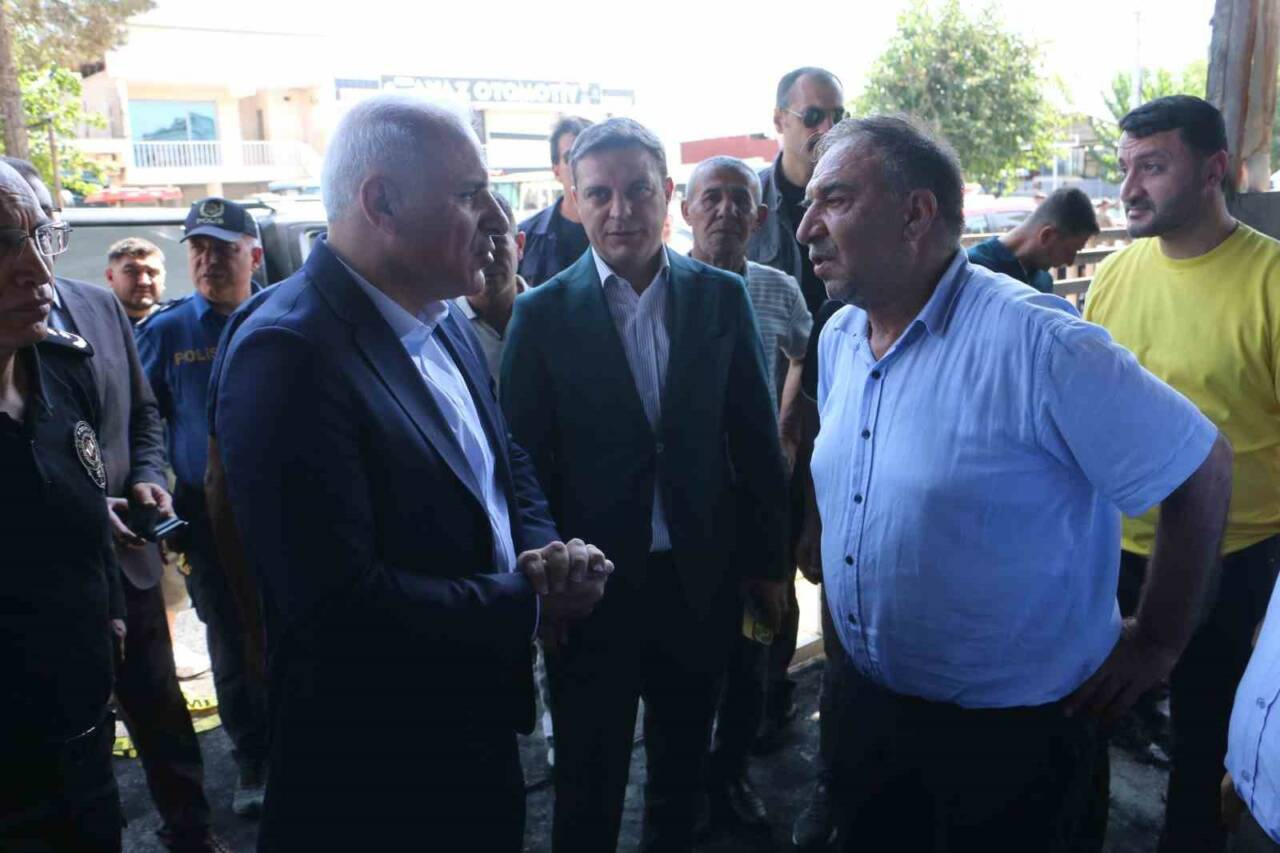 Diyarbakır Valisi Murat Zorluoğlu ve İl Emniyet Müdürü Fatih Kaya,