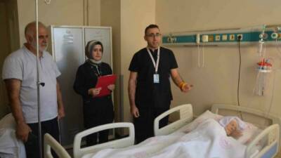 94 yaşındaki hasta Şanlıurfa'da 15 dakika süren başarılı bir operasyonla