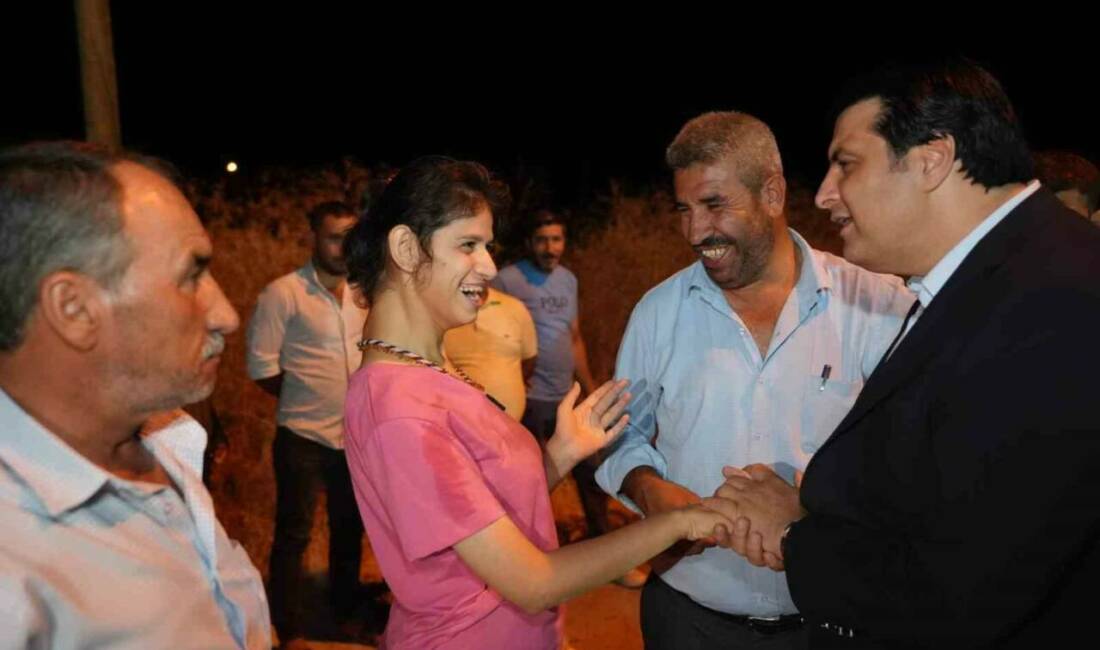 Şehitkamil Belediye Başkanı Umut Yılmaz, Köksalan Mahallesi sakinleriyle buluşarak mahalledeki