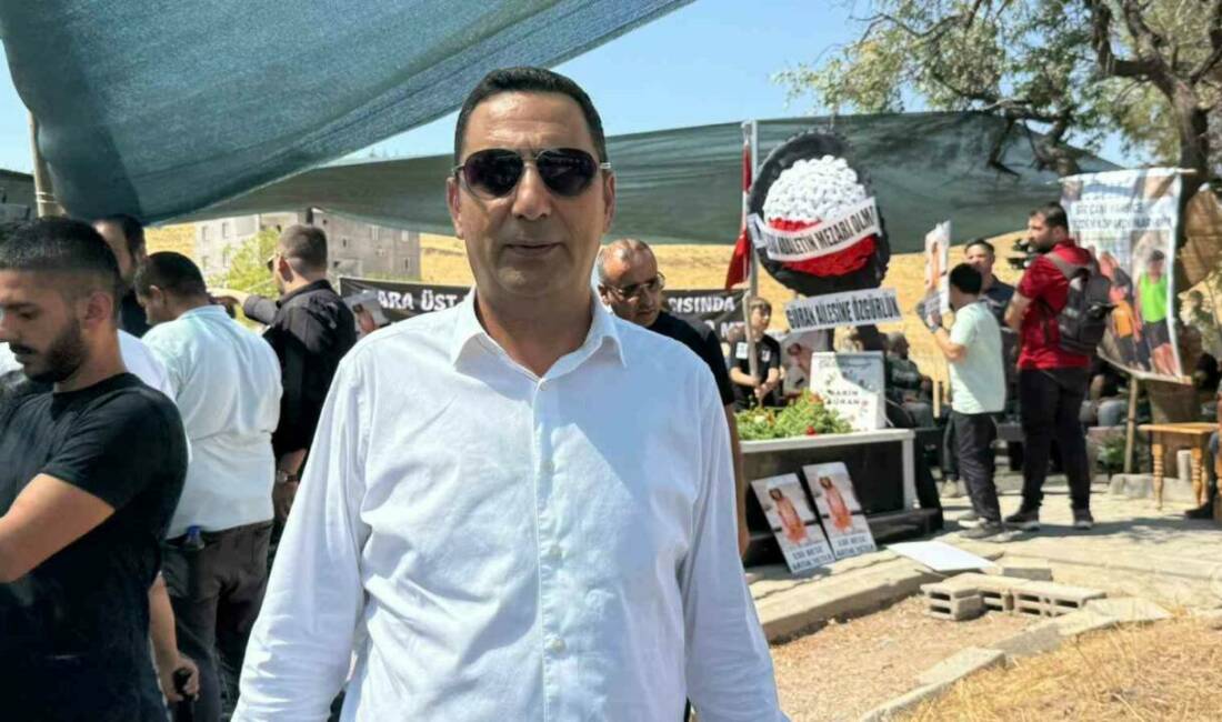 Yüksel Güran'ın avukatı Yılmaz Demiroğlu, anma etkinliğinde adaletin hızla sağlanamayacağını,