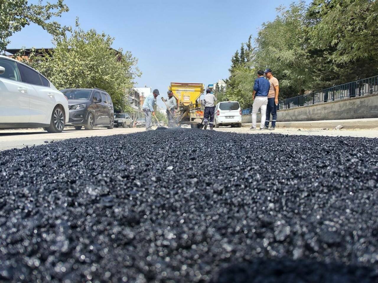 Adıyaman'ın Siteler Mahallesi'nde altyapı çalışmaları sırasında zarar gören Kavi Caddesi,