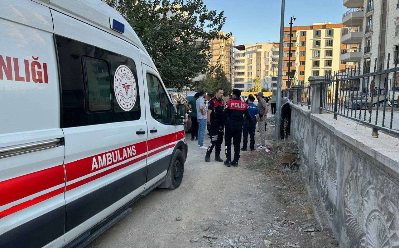 Adıyaman’da iki grup arasında çıkan alacak-verecek tartışması kısa sürede kavgaya