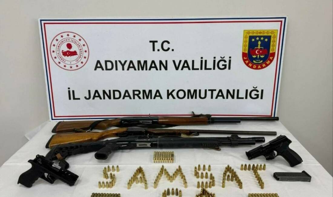 Adıyaman’da silah kaçakçılığı operasyonu: 1 gözaltı Adıyaman İl Jandarma Komutanlığı, silah kaçakçılığına yönelik operasyon kapsamında bir