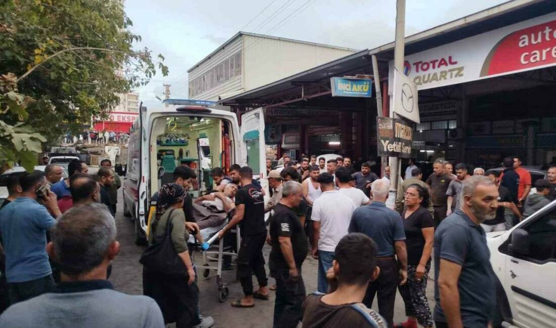 Adıyaman’da iki grup arasında çıkan silahlı çatışmada 3 kişi yaralandı.
