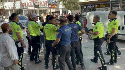 Adıyaman'da depremzede vatandaşlar, motosiklet sürücülerine yönelik artan trafik cezalarına isyan