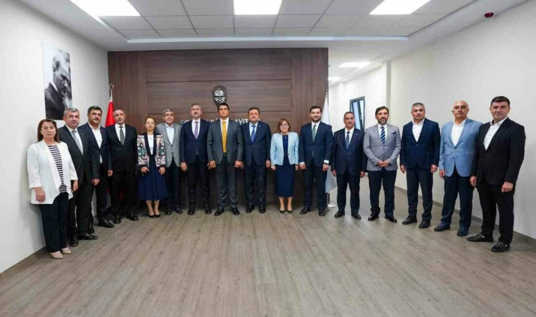 AK Parti Grup Başkanvekili Abdulhamit Gül, Gaziantep Milletvekilleri ve belediye