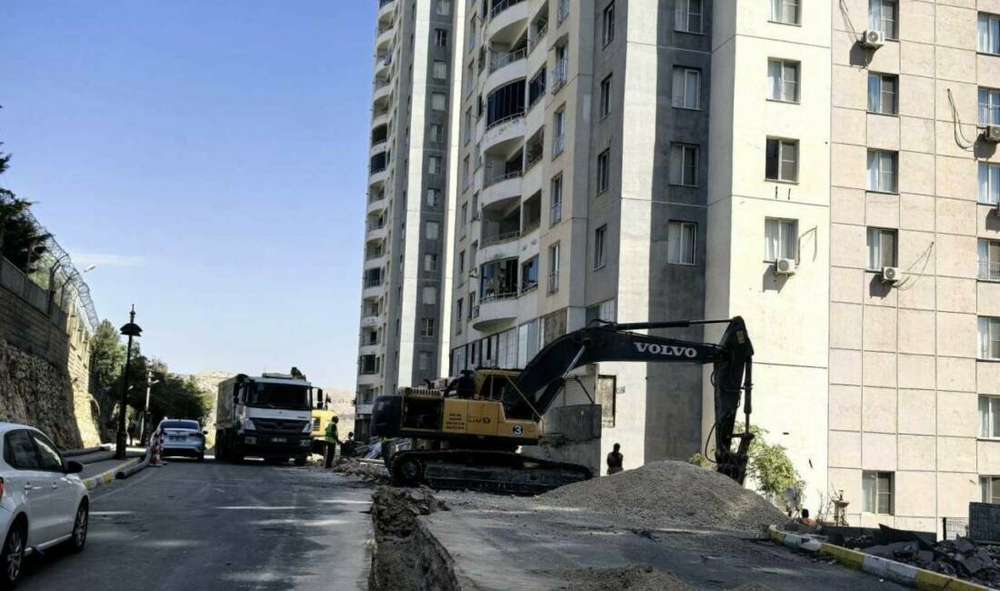 Artuklu’da su çalışmaları için trafik düzenlemesi Mardin Büyükşehir Belediyesi MARSU Genel Müdürlüğü, "Mardin İçme Suyu Projesi"