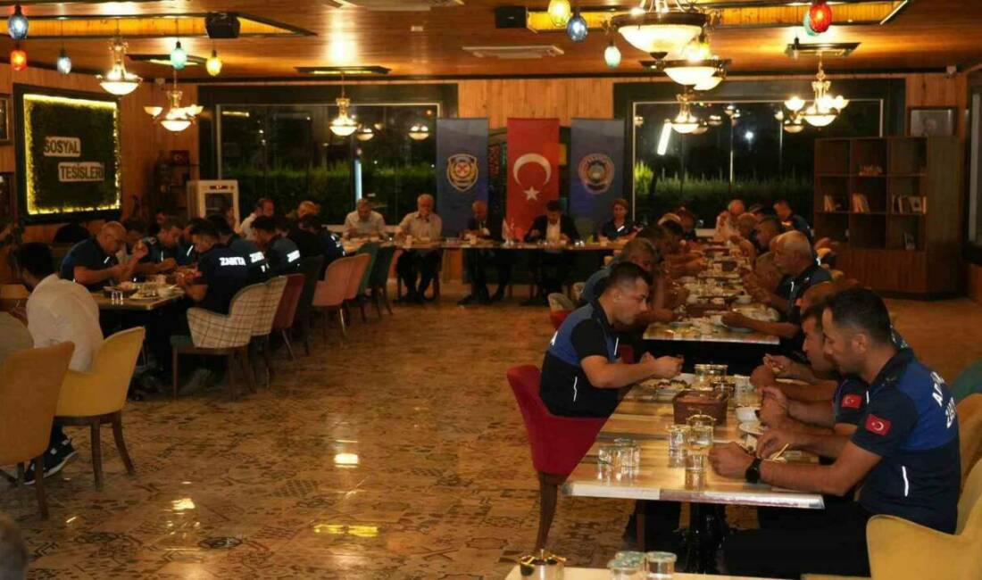 Adıyaman Belediye Başkanı Abdurrahman Tutdere, Zabıta Haftası dolayısıyla personelle buluştu.