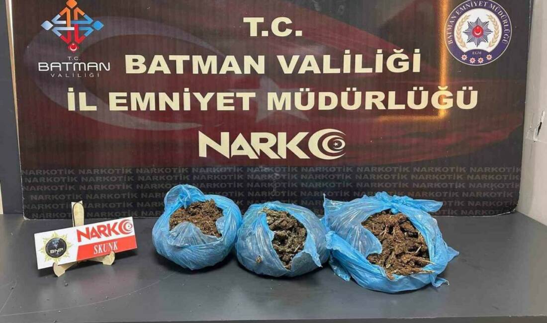 Batman'da polis ekipleri tarafından durdurulan bir otomobilde 1 kilo 650