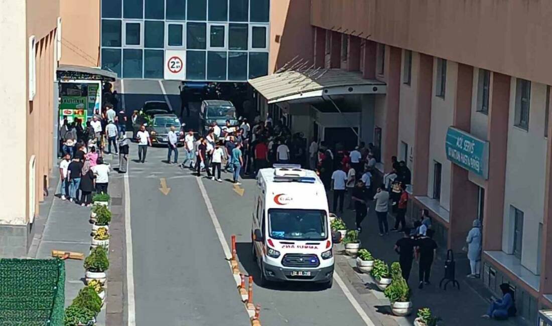Batman’da komşular arasında çıkan silahlı kavgada bir kişi tutuklandı Batman’da üç gün önce 19 Mayıs Mahallesi’nde yaşanan silahlı kavgada